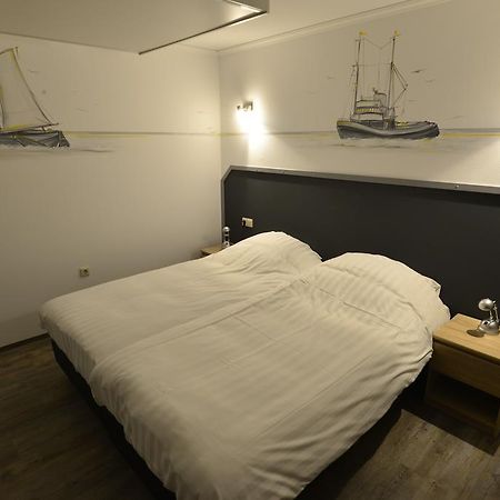 Havenzicht Westkant Dinteloord Exterior foto